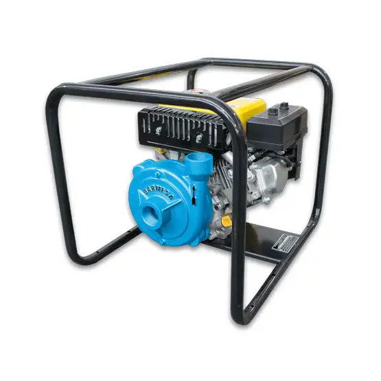 Bomba centrífuga de alta presión modelo 15CG de Barmesa Pumps con motor a gasolina, perfecta para operaciones móviles que demandan alta presión.